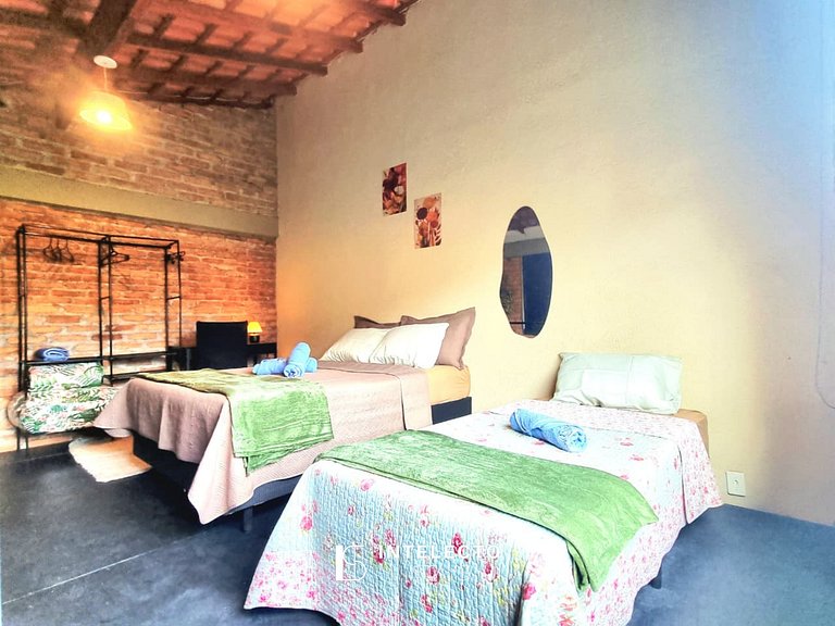 Loft aconchegante no Centro, c/Wi-Fi e garagem