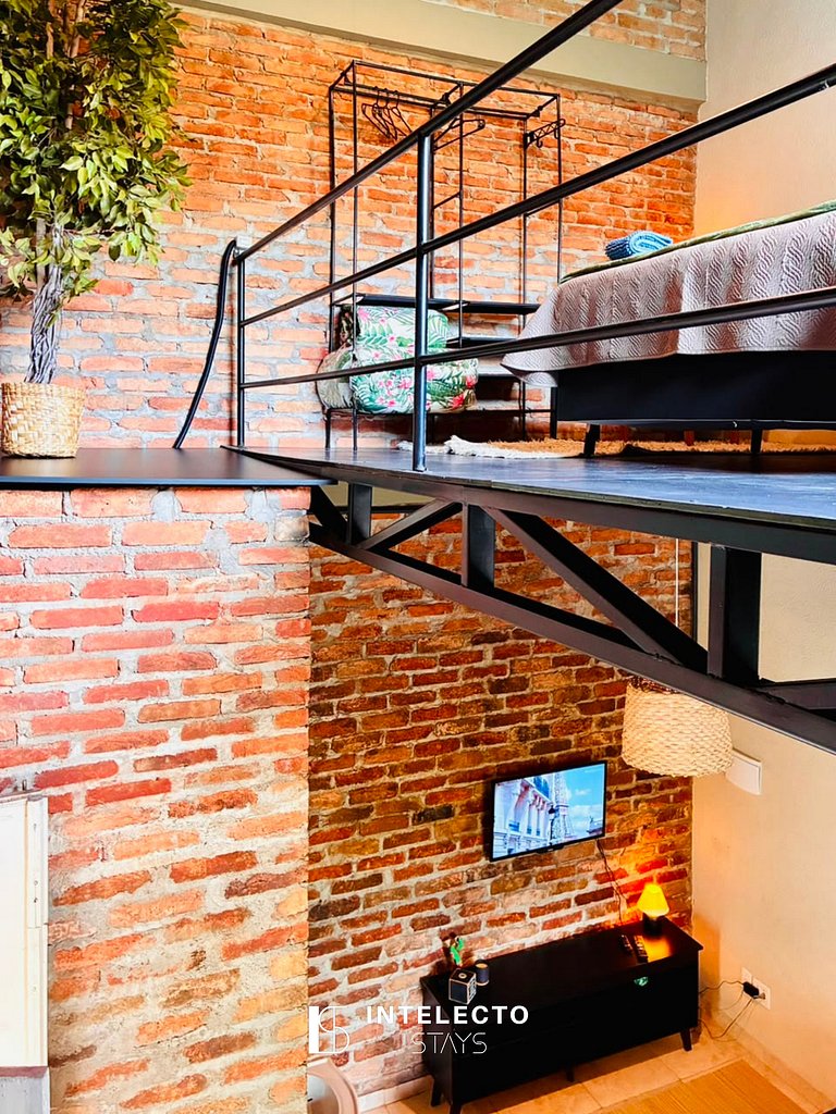 Loft aconchegante no Centro, c/Wi-Fi e garagem