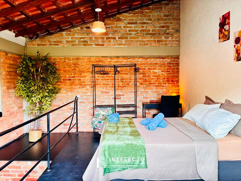 Loft aconchegante no Centro, c/Wi-Fi e garagem