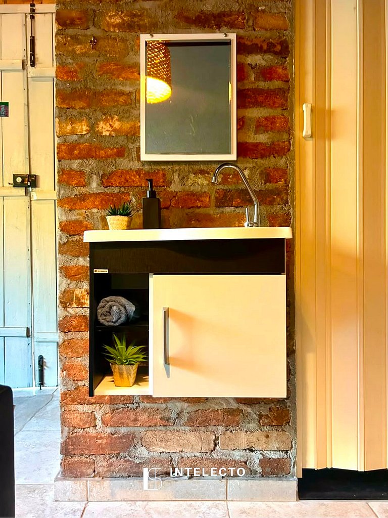 Loft aconchegante no Centro, c/Wi-Fi e garagem