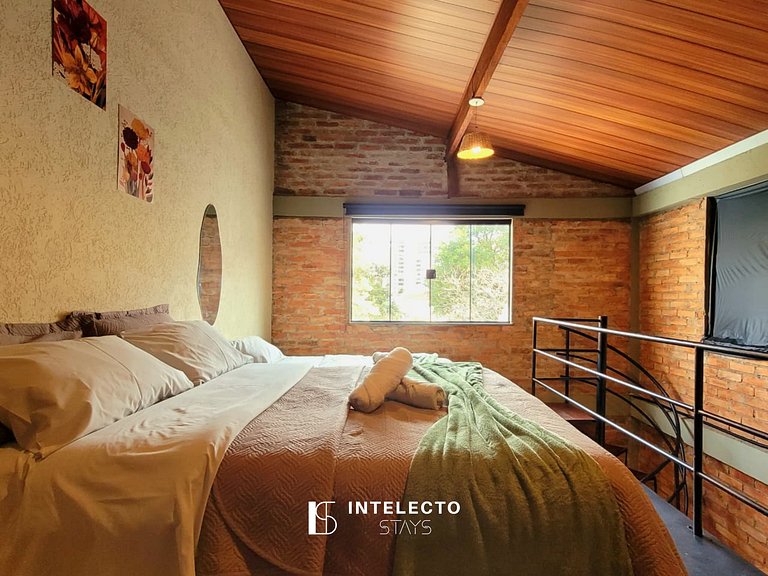 Loft aconchegante no Centro, c/Wi-Fi e garagem