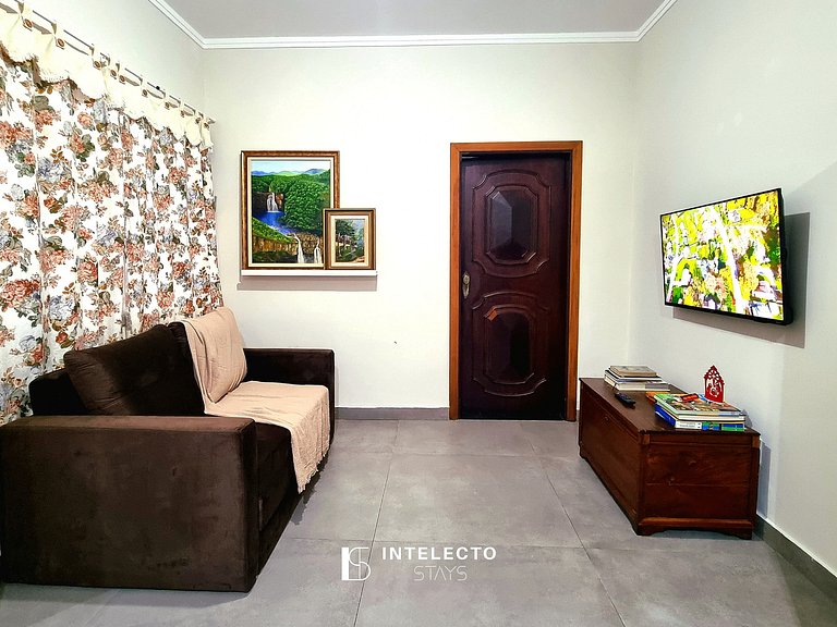 Casa Central Px Matriz c/ Churrasqueira, 2 Suítes