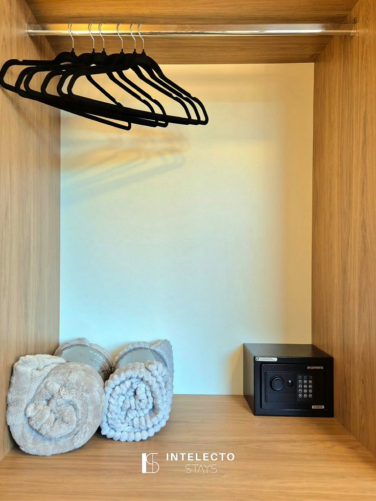 Ap 3104 • Central,c/Vista, Piscina, Acad, Jacuzzi