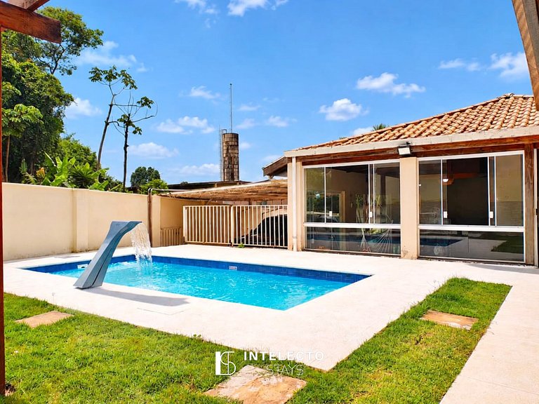 Casa prx represa c/ pisc, churrasq/, fogao a lenha